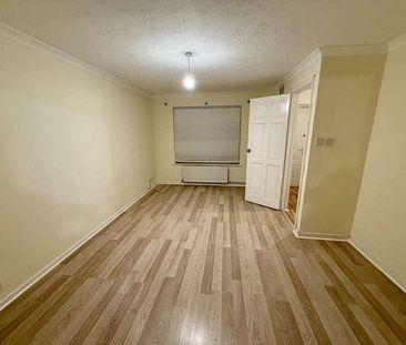 Arnett Avenue, Finchampstead, RG40 - Photo 4