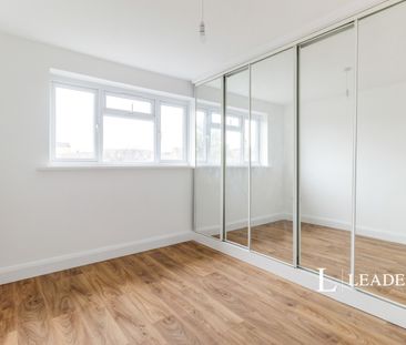 3 bedroom house to rent Sherborne Road, Sutton, SM3 - Photo 3