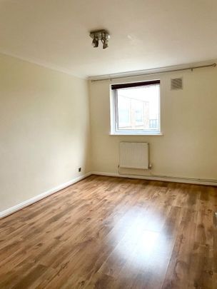 2 Bed Flat, Tunbridge Court, SE26 - Photo 1