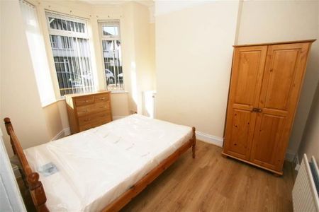67 Ulsterville Gardens, Lisburn Road, Belfast, BT9 7BB - Photo 4