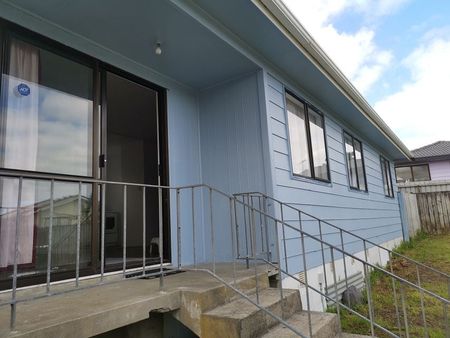 Ranui, 3 Bedrooms - Photo 3