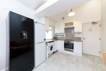 5 bedroom maisonette to rent - Photo 4