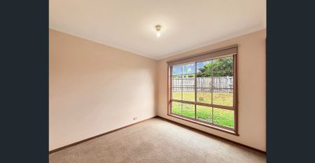 Spacious Home In Heart of Grovedale - Photo 2