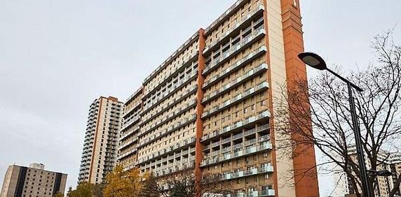 1 CH - 1 SDB - Longueuil - $1,575 /mo - Photo 2