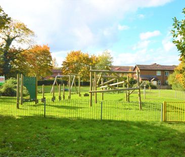 Wordsworth Mead, Redhill, Surrey, RH1 - Photo 6