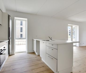 <b>LYS OG MODERNE LEJLIGHED PÅ ETERNITTEN</b> - Photo 2