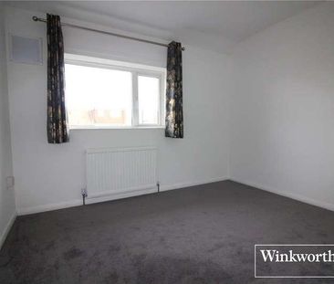 Lemsford Court, Borehamwood, Hertfordshire, WD6 - Photo 2