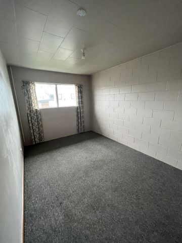 Situated in close proximity to the University of Waikato and other local amenities sits this well appointed two bedroom flat. - Photo 5