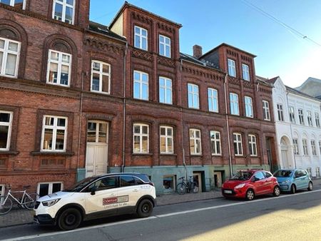 Skøn 3-værelses lejlighed i attraktivt kvarter - Foto 5