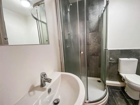 1 BED Apartment To rent - Photo 3