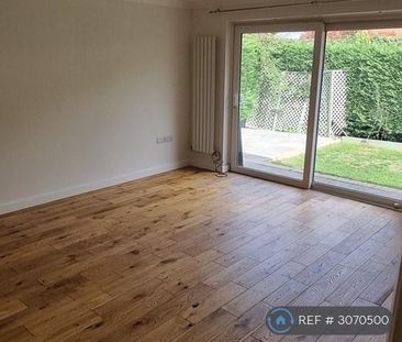4 bedroom bungalow to rent - Photo 1