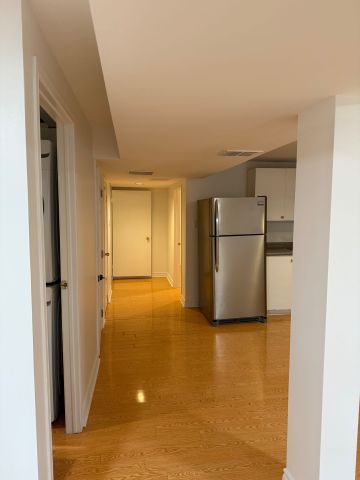 For Lease - 185 Campbell Avenue, Vaughan, Ontario - Photo 2