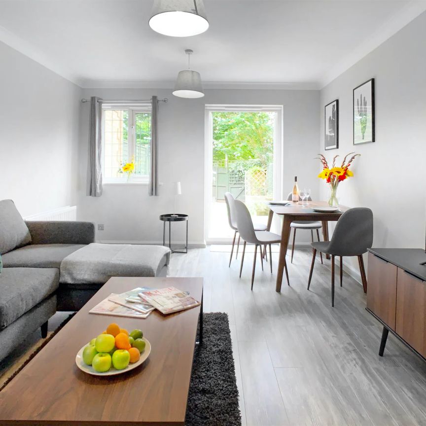 2 Bed, House - Photo 1