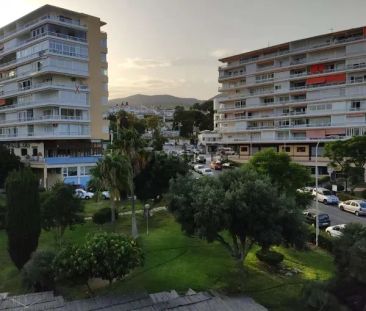 Alquiler de ático en Calle Eurosol - Photo 3