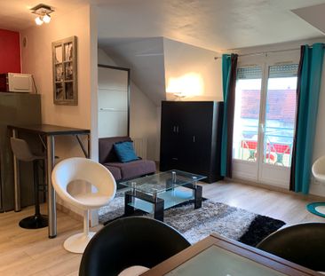 STUDIO MEUBLE 33M2 MAURECOURT - Photo 4