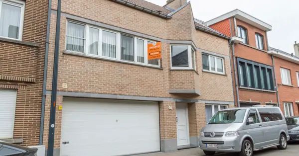 Een ruim, instapklaar appartement te Sint-Pieters-Leeuw! - Photo 1