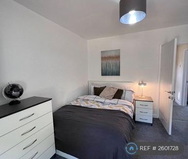 1 bedroom in a house share to rent - Photo 6