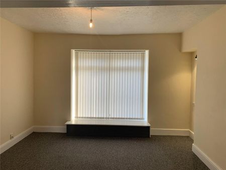 4 bedroom terraced house to rent - Photo 3