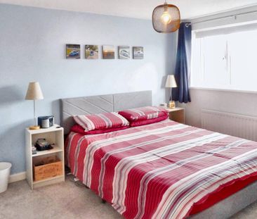 3 bedroom semi-detached house to rent - Photo 5