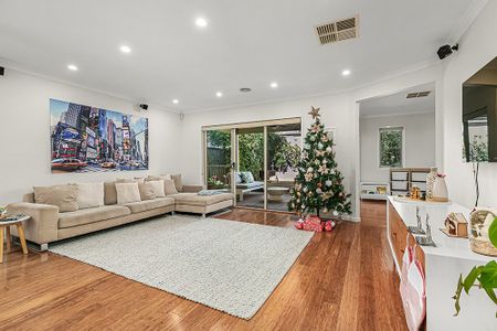 108 Huntington Drive, Craigieburn VIC 3064 - Photo 5