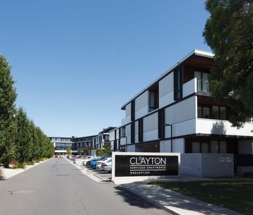 Modern and very spacious unfurnished 2 bed 2 bath Ground Floor Apar... - Photo 5