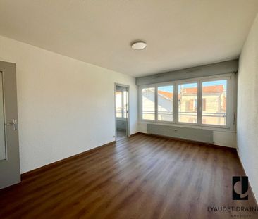 Location Appartement 2 pièces 49m² - Photo 1