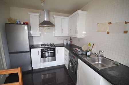 4 bedroom house share to rent - Photo 3