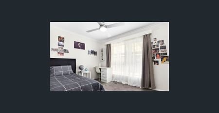 Spacious family home in prime location - Photo 4