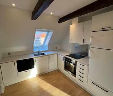 Moderniseret 3-værelses taglejlighed i Vestbyen - Foto 2