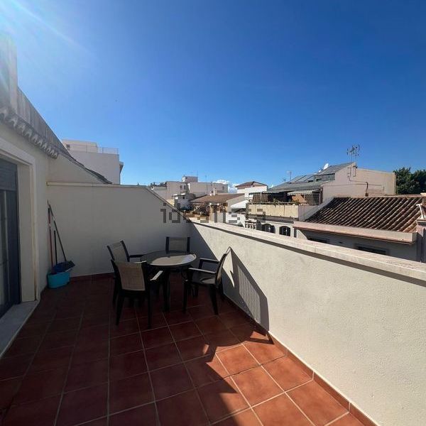 Alquiler de ático en Calle Victoria - Photo 1