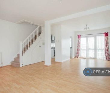 3 bedroom end of terrace house to rent - Photo 3