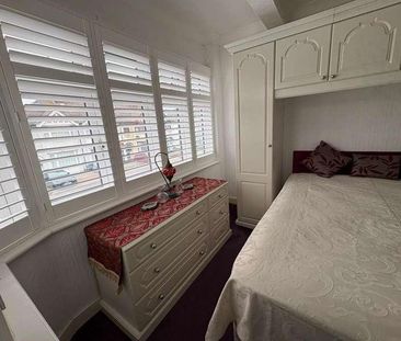 Somerville Road - Romford, RM6 - Photo 3