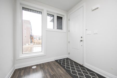 For Lease - 59 Creekbank Road Unit# Main & Lower, Toronto, Ontario - Photo 3