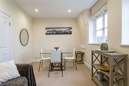 A beautifully presented one bedroom flat situated in a highly desirable part of Fulham - Photo 5