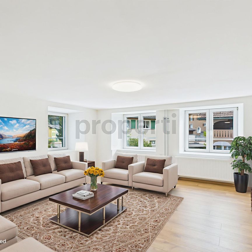 Generous corner townhouse with studio, sunny balcony and mountain view - Foto 1