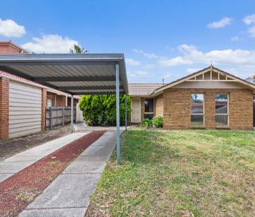 Spacious and Light-Filled Home in Mill Park - Photo 3