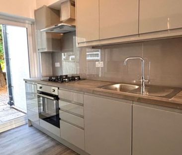 8 Malefant Street, Cathays, Cardiff, CF24 4QB - Photo 1