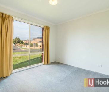 48 Cato Parkway, Lynbrook VIC - Photo 5