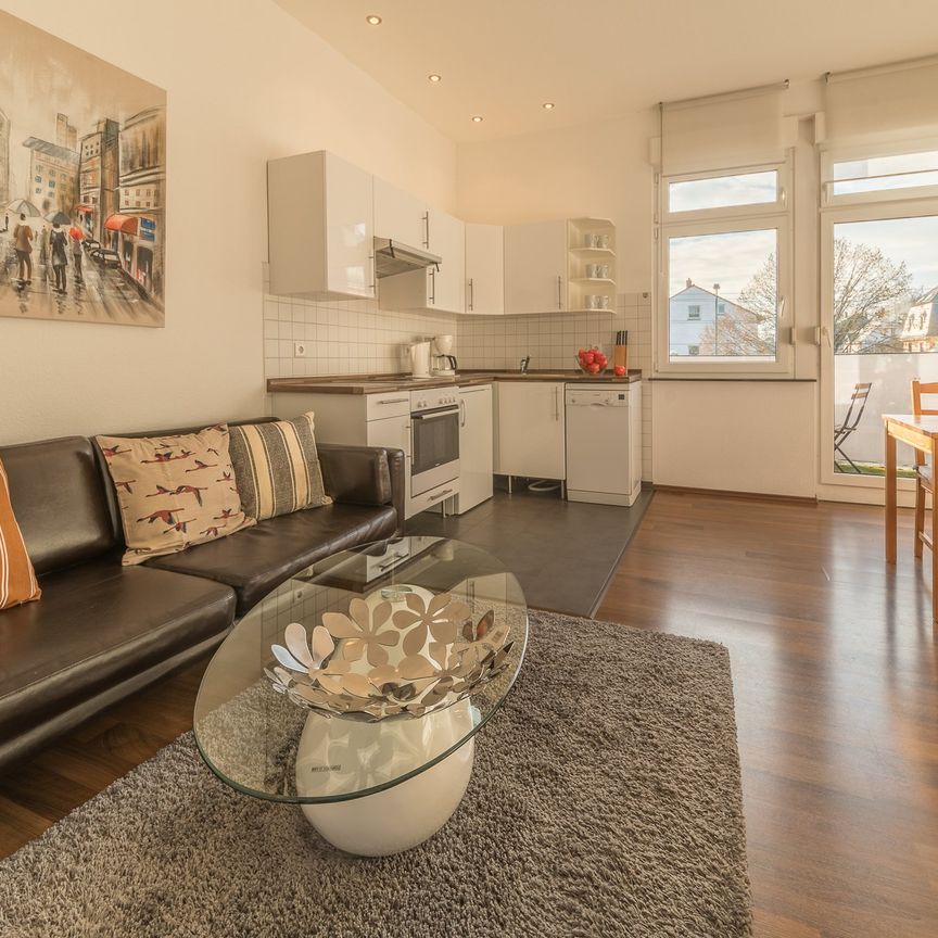 City-Residence: Nette 2-Zimmer-Wohnung in schönem Altbau - Foto 1