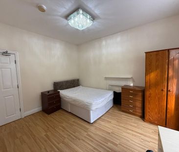 5 bedroom house to rent - Photo 3