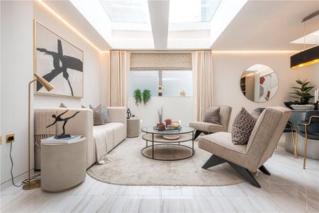 A stunning three bedroom triplex penthouse apartment with two terraces of approximately 1,884 square feet. - Photo 2