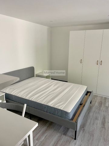 Location Appartement 1 pièce 37m² NIMES 30000 - Photo 2