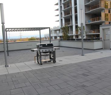 For Lease - 10 Meadowglen Place Unit# 602, Toronto, Ontario - Photo 2