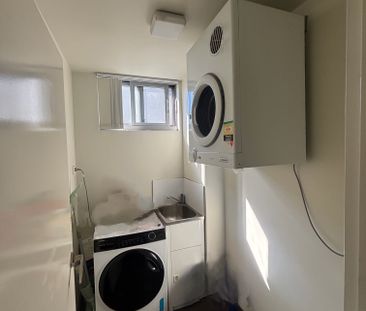 South Wentworthville - Photo 4