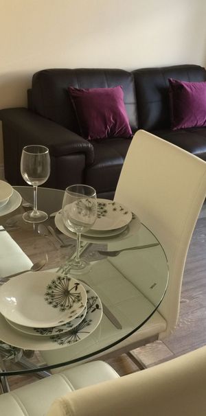 Refurbished Home Close to City & Transport - Photo 1