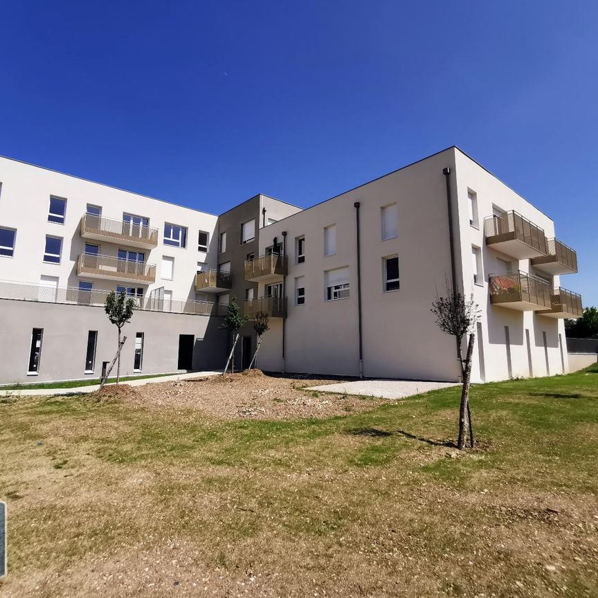 Location Appartement 3 pièces 65m² CHAMBRAY LES TOURS 37170 - Photo 2