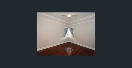 Charming Character Cottage - Photo 5