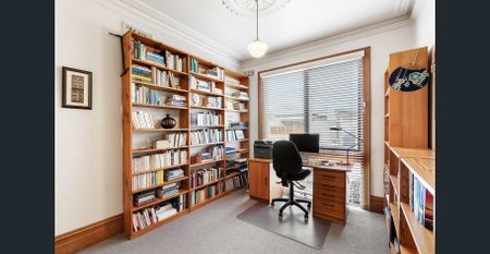 Timeless Emerald Hill Elegance - Photo 2