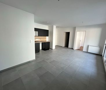 Location Appartement 2 pièces 43m² - Photo 2