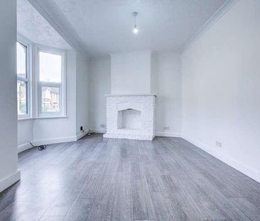 Barnsole Road, Gillingham, ME7 - Photo 1